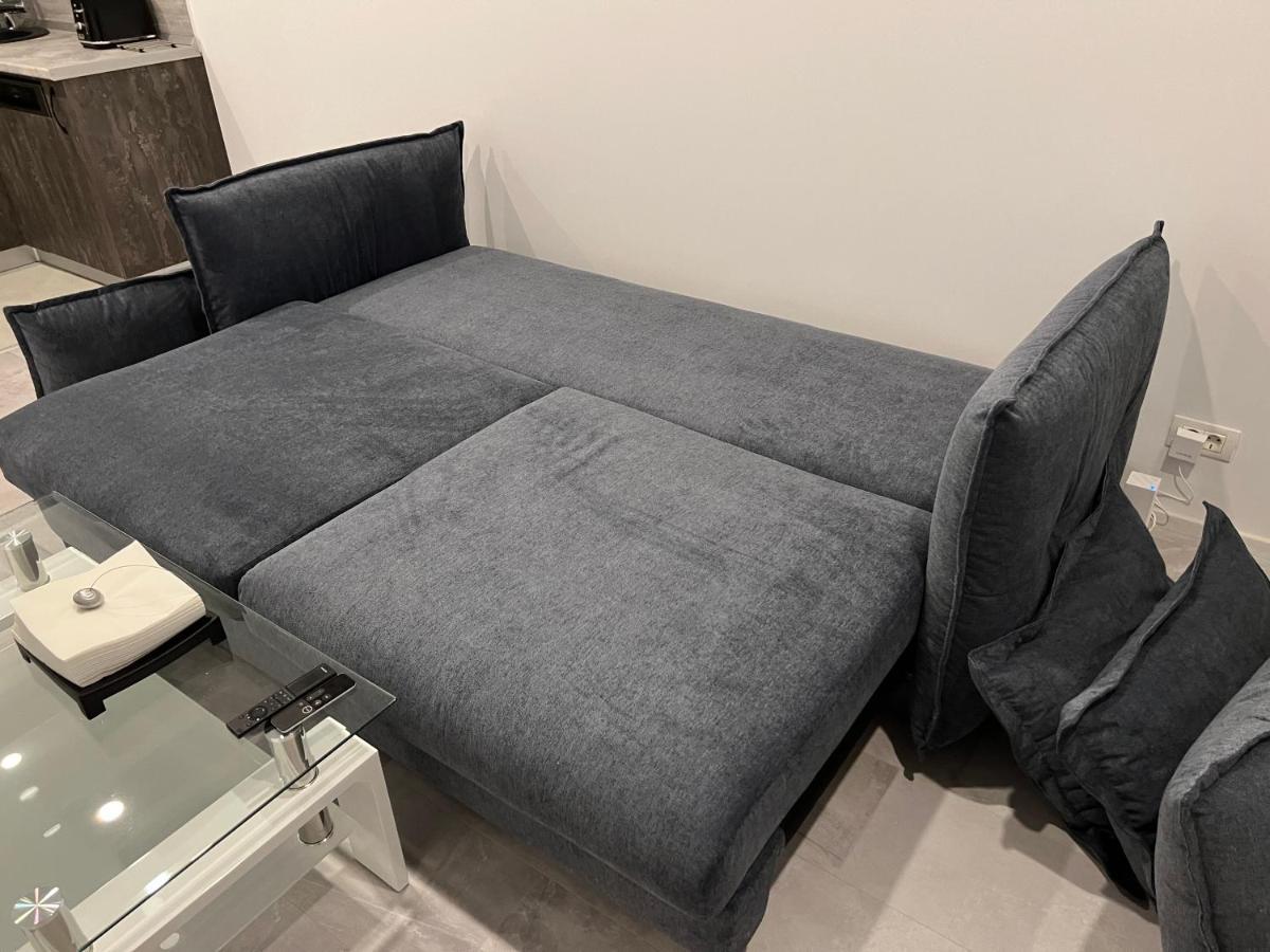 Fancy Penthouse Studio With Lakeview W10 Бухарест Экстерьер фото