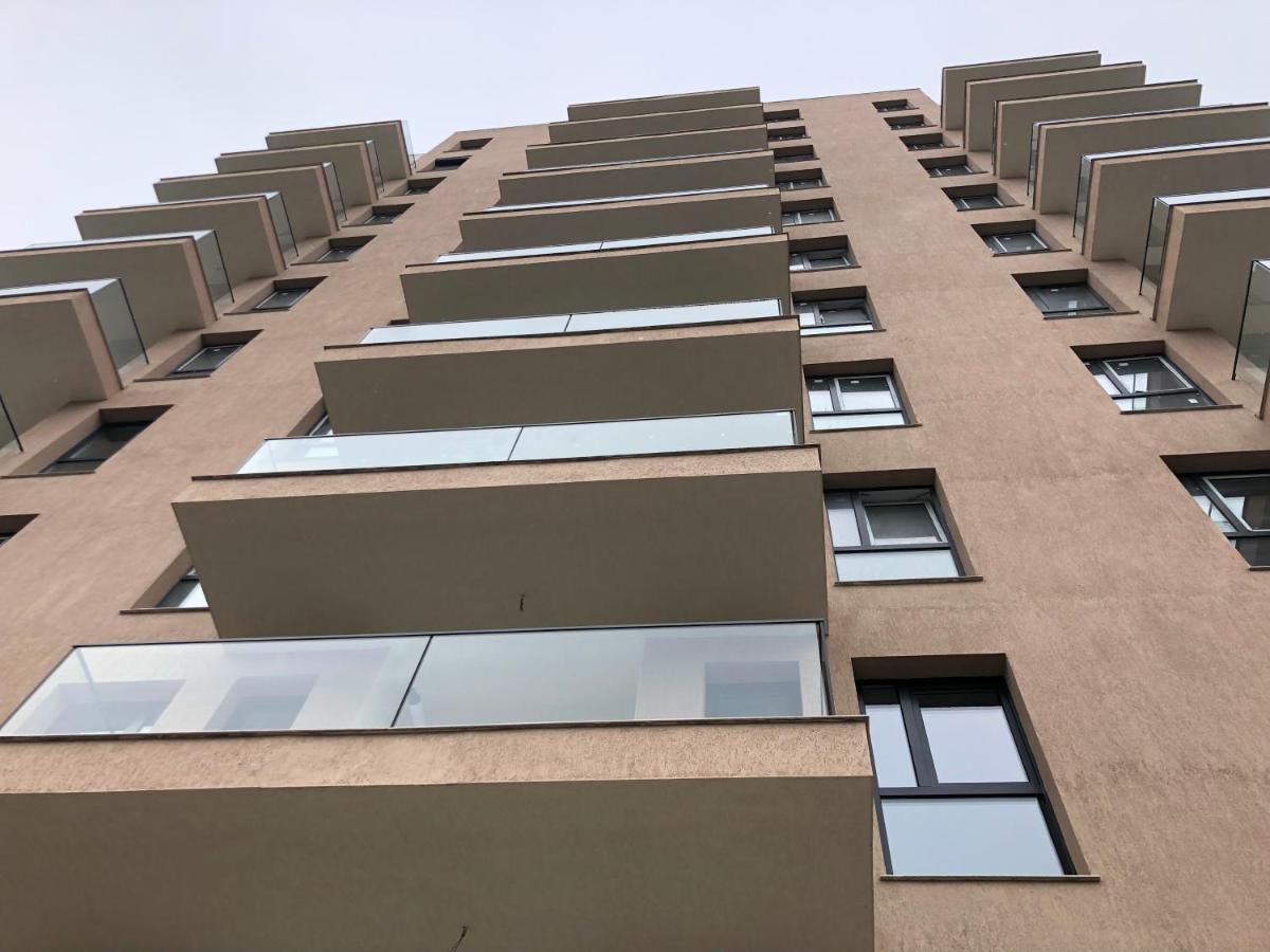 Fancy Penthouse Studio With Lakeview W10 Бухарест Экстерьер фото