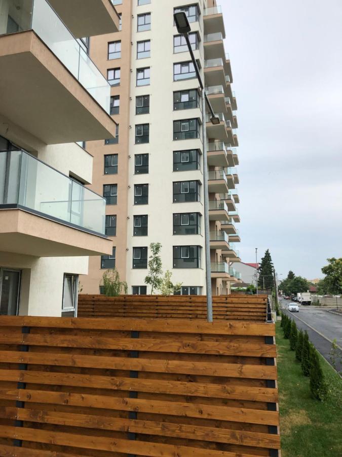 Fancy Penthouse Studio With Lakeview W10 Бухарест Экстерьер фото