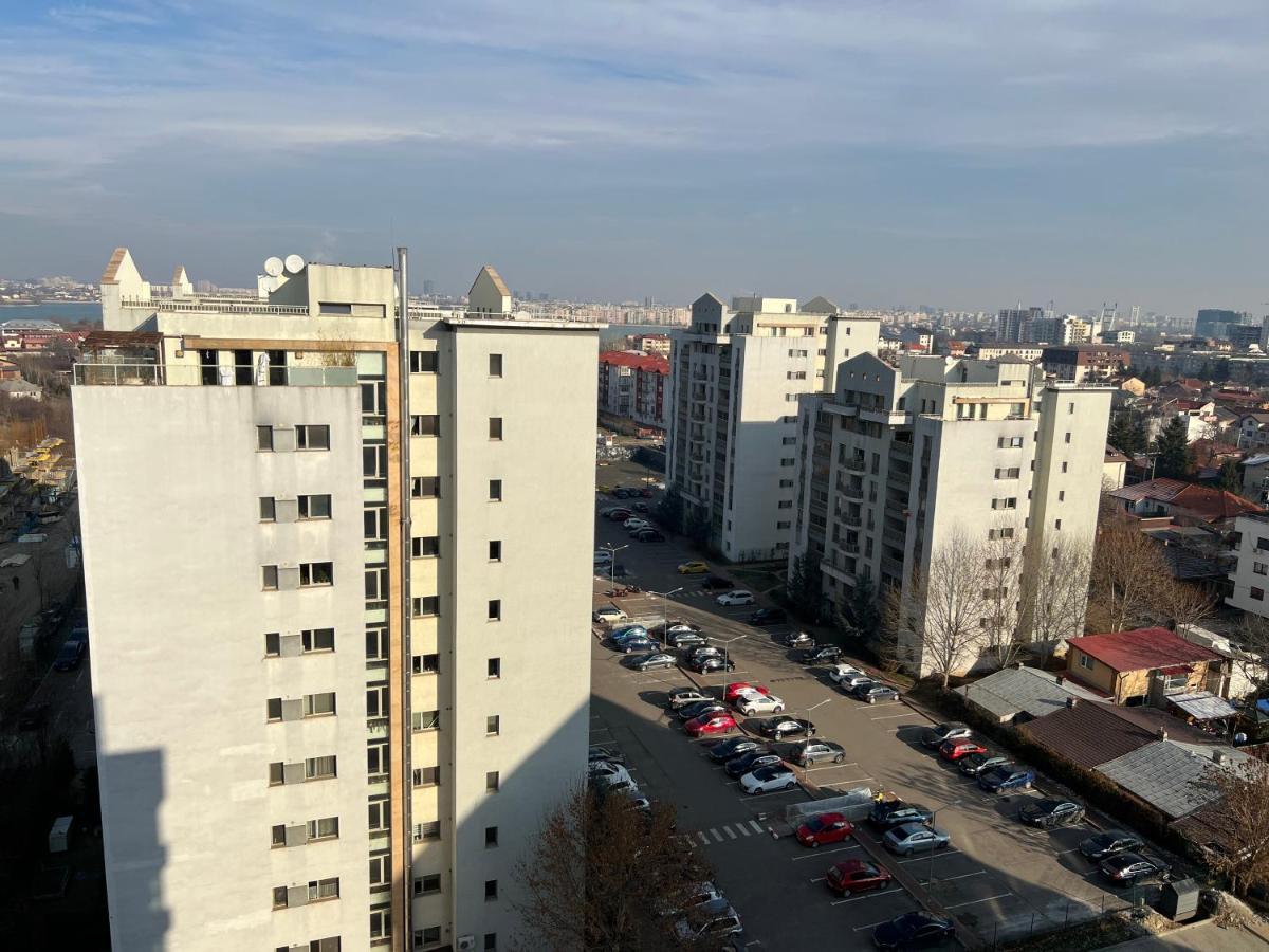 Fancy Penthouse Studio With Lakeview W10 Бухарест Экстерьер фото