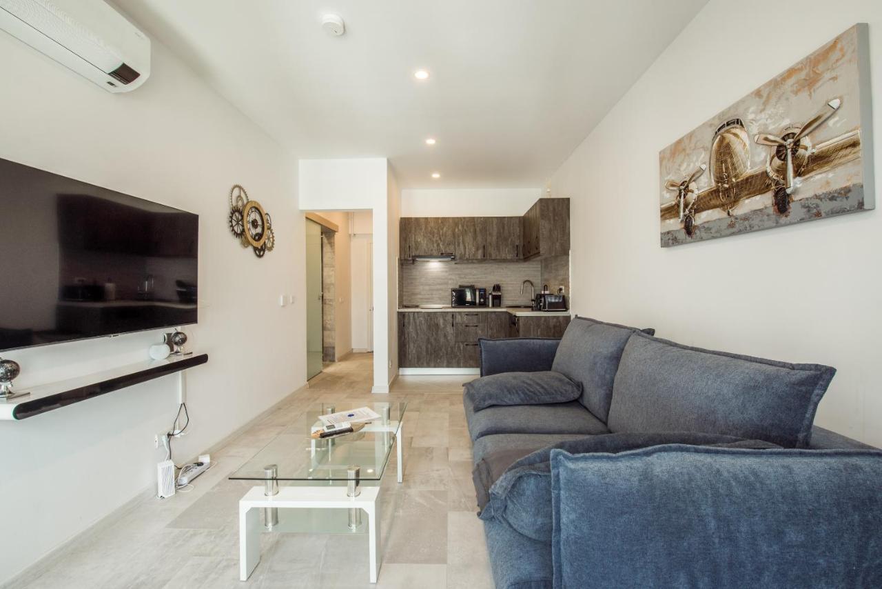 Fancy Penthouse Studio With Lakeview W10 Бухарест Экстерьер фото